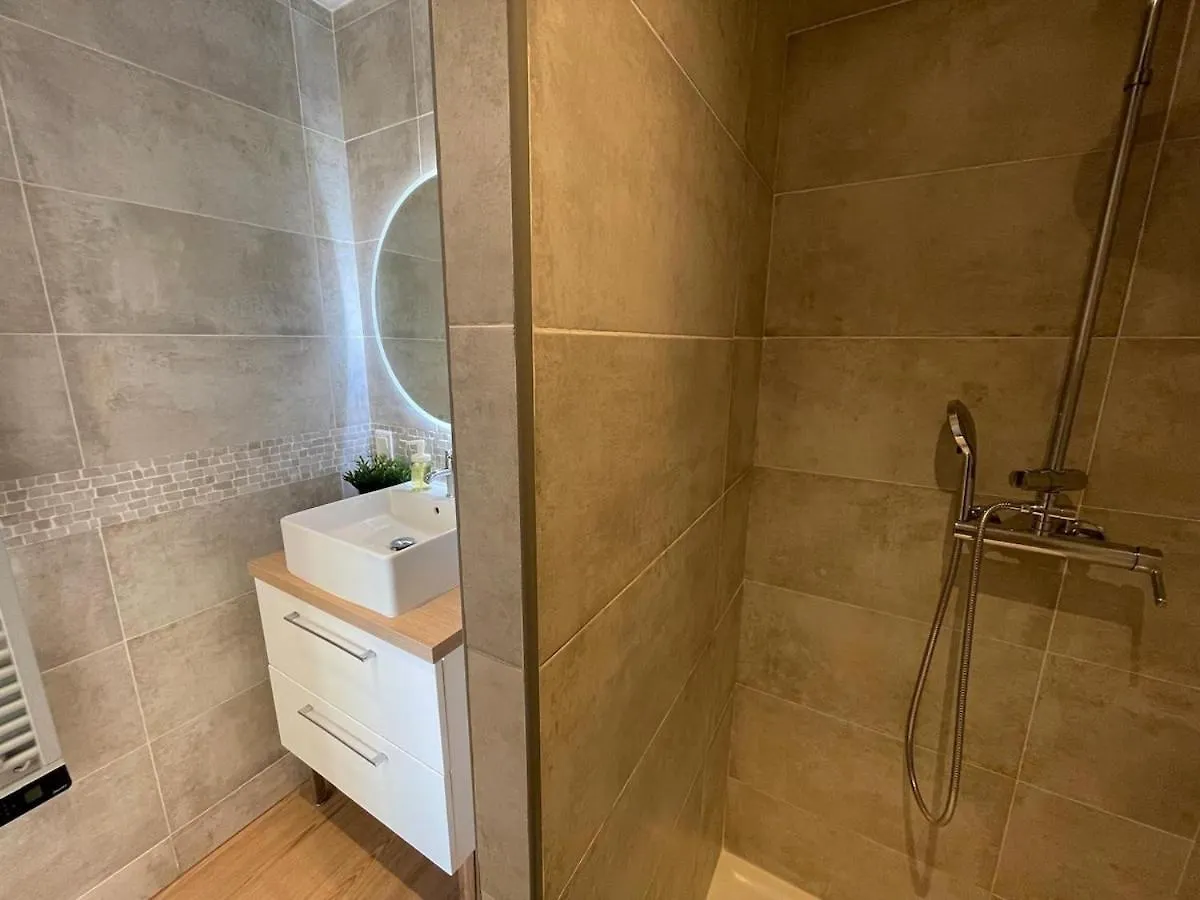 Charmant Deux Pieces Au Coeur De Menton Apartmán