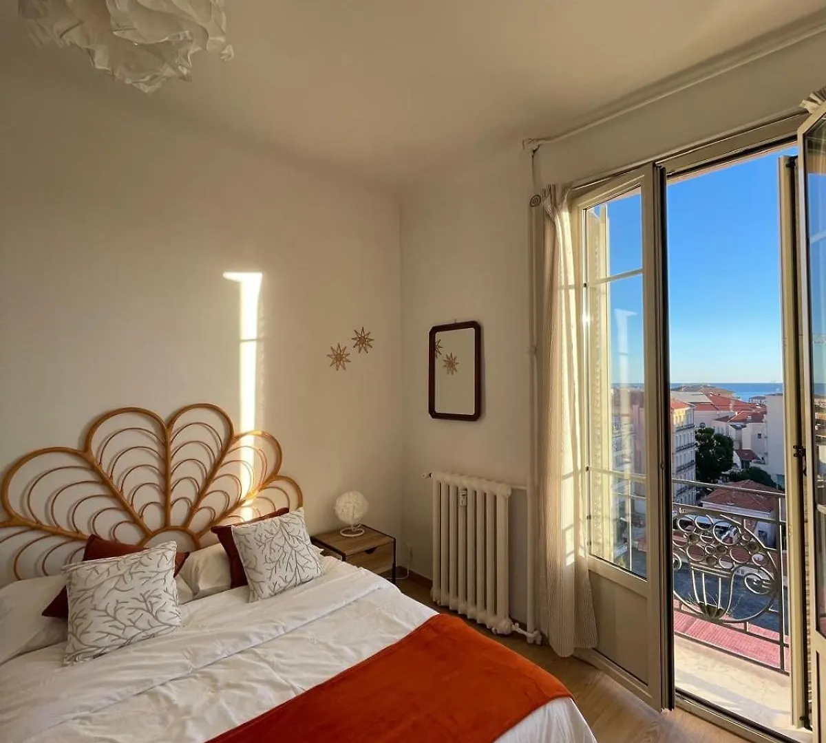 Charmant Deux Pieces Au Coeur De Menton Apartment